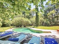 Photo of Beautiful Provence Villa Near a Village