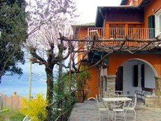 Photo of Lake Como Accommodation