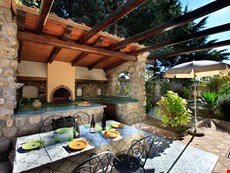 Photo 2 of Reviews of Beautiful Villa with Pool Near Sorrento and Walking Distance to Village