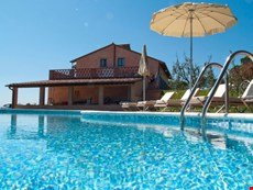 Photo of Enchanting Tuscan Villa Near Montepulciano