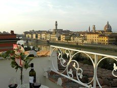 Photo of Palazzo dell'Arno - Citrine