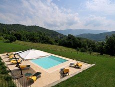 Photo of Large Farmhouse with Grounds and Pool in the Arezzo Area