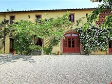 Photo of Farmhouse on a Wine Estate Near Lucca for a Group of Friends or Large Family