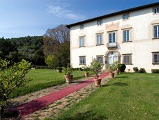 Photo of Luxury Tuscan Villa for Large Group Near Lucca