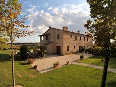 Photo of Large Tuscany Apartment in a Villa Near Town