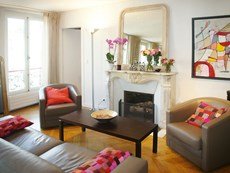 Photo of Four Person Apartment in Paris in Lively Marais