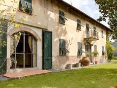 Photo 1 of Reviews of Enchanting Villa in Liguria