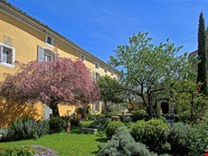 Photo of Provencal Villa with Private Garden and Pool in Luberon