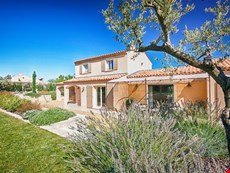 Photo of Bright and Spacious Villa in Provence Near St Remy