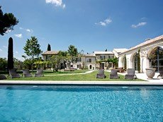 Photo of Beautiful Large Villa on Estate with Pool Near St Remy