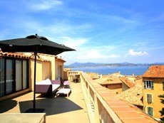 Photo of St Tropez Apartment with Rooftop Terrace and Sea Views