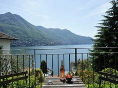 Photo of Lake Como Townhouse for a Family