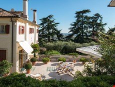 Photo of Elegant Historic Venetian villa with pool, annex and chapel near shops, restaurants 