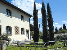 Photo of Tuscany Farmhouse Close to a Castle