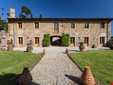 Photo of Large Luxury Villa Near Lucca with Pool and Staff